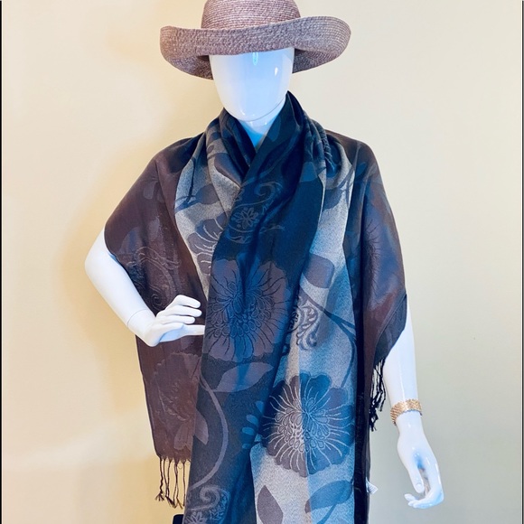 🌟HP🌟NWOT 100% Cashmere Brown & Gray Wrap Made in Jerusalem - Picture 2 of 7
